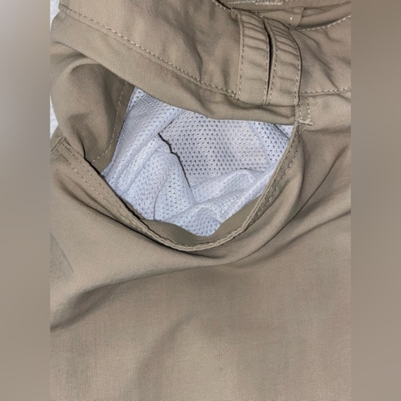 Women’s The north Face Tan cargo waist drawstring Capri pants‎ size 8 - Picture 2 of 15